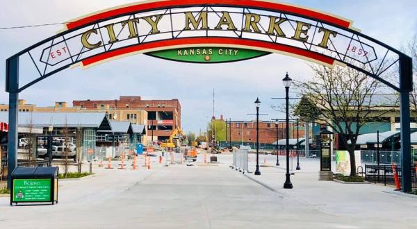 City Market Is A Year-Round Attraction In Missouri You’ll Want To Visit Over And Over Again