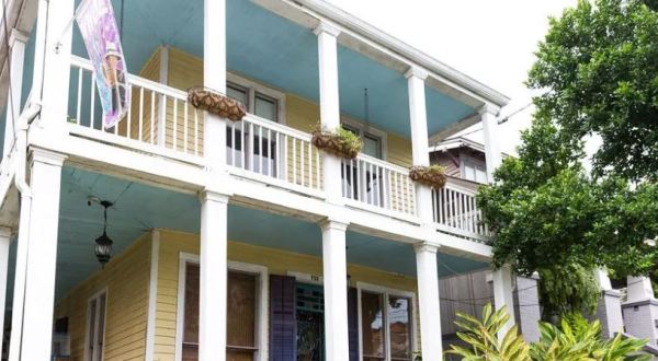 This 100-Year-Old Louisiana Bed & Breakfast Offers A Cooking Class To Guests