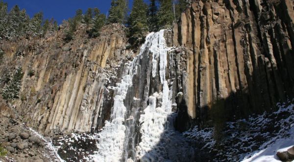 The Frozen Waterfall At Palisade Falls In Montana Is A Must-See This Winter