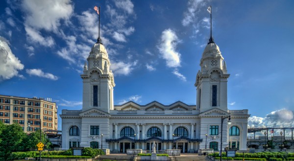 There’s Only One Train Station Like This In All Of Massachusetts And It’s Magnificent