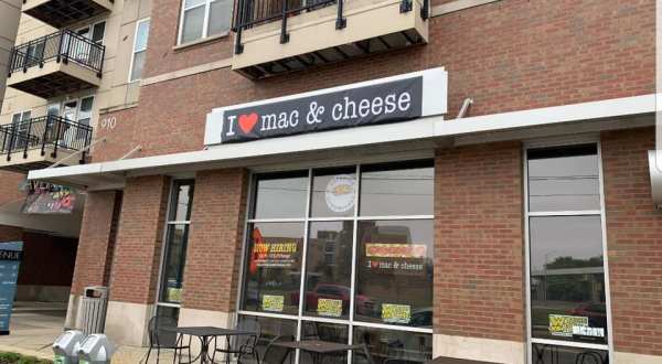 The Mouthwatering I Heart Mac and Cheese Restaurant In Indiana Is Basically Heaven On Earth