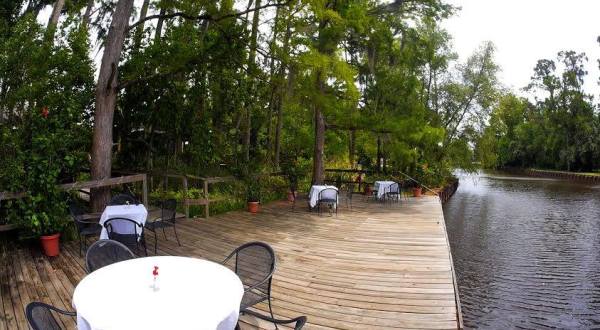 Tucked Away In A Louisiana Bayou, Palmettos Is A Gorgeous Restaurant With Unforgettable Food