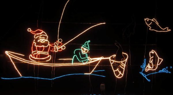 The Umpqua Valley Festival of Lights Is One Of Oregon’s Biggest, Brightest, And Most Dazzling Drive-Thru Light Displays