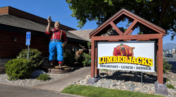 The Decadent Breakfast Plates At Lumberjacks In Northern California Will Have Your Mouth Watering In No Time