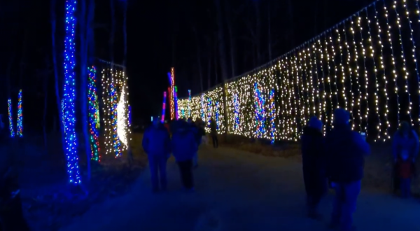 Drive Or Walk Through 200,000 Holiday Lights At Winter Wonderland At Augusta West In Maine