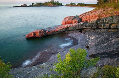 The Little-Known Cove In Minnesota You Can Only Reach By Hiking This 1-Mile Trail