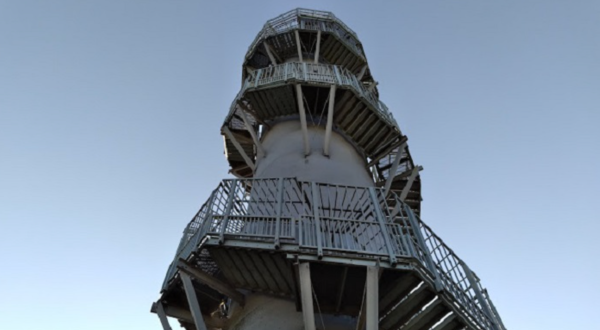 This Secluded Observation Tower In Iowa Is So Worthy Of An Adventure