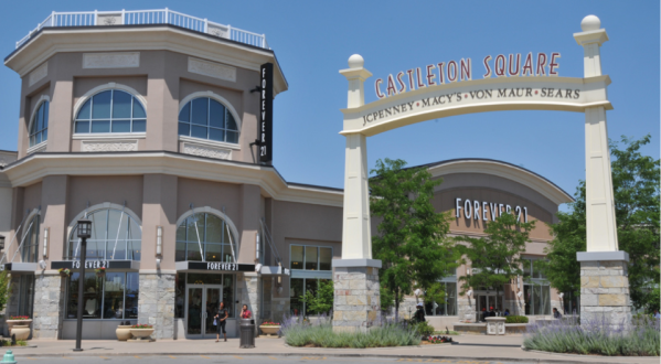The Largest Shopping Mall In Indiana Has More Than 130 Shops
