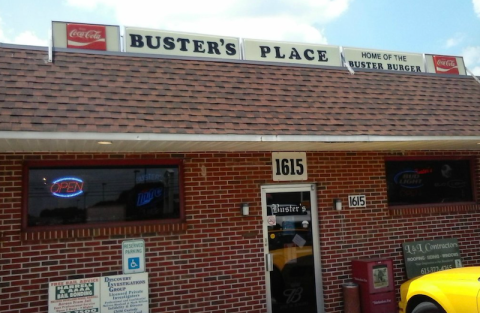The Beloved Hole-In-The-Wall That Serves The Arguably Best Burger In All Of Tennessee