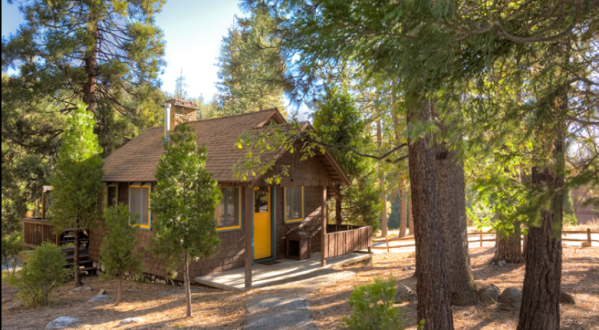 Stay At The Historic Cabin Resort In Southern California That’s Been Around For Generations