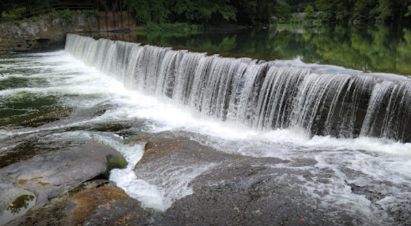 See One Of The Tallest Waterfalls In Delaware At Alapocas Run State Park