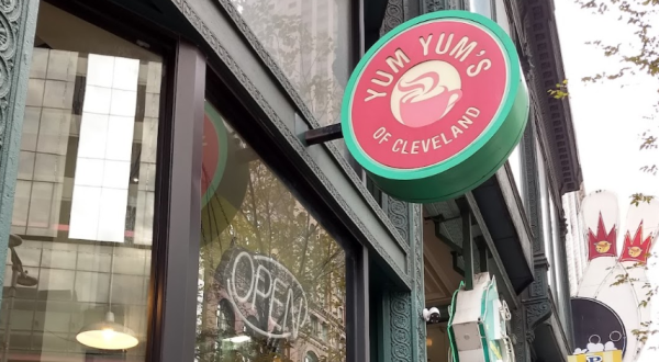 Dive Into A Delicious Brunch At Yum Yum’s Of Cleveland