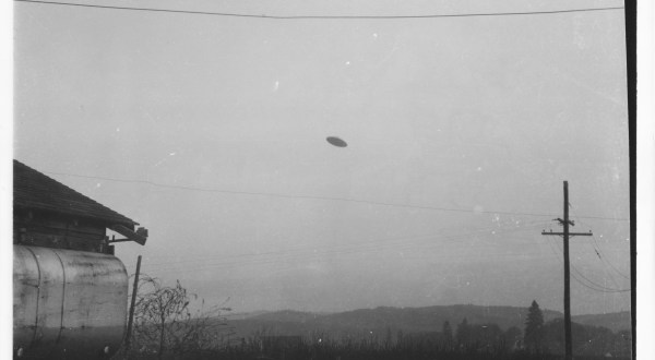 The Legend Of The McMinnville UFO Sighting In Oregon May Send Chills Down Your Spine