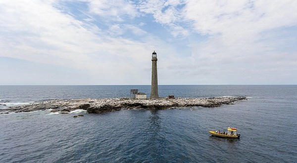 Of All The Lighthouses In Maine You Might Be Surprised That This Lesser-Known One Is The Tallest