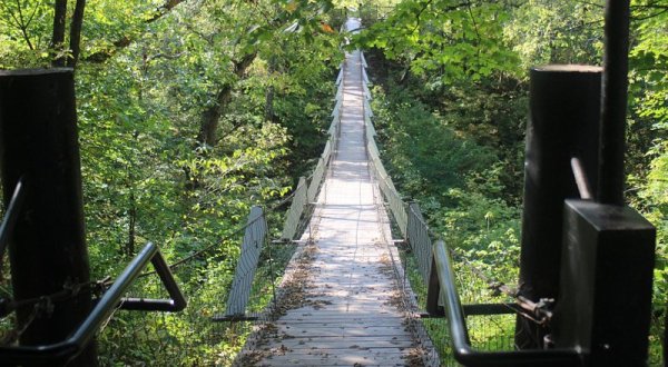 Most People Don’t Know There’s A Swinging Bridge Hiding Deep In Iowa’s Woods