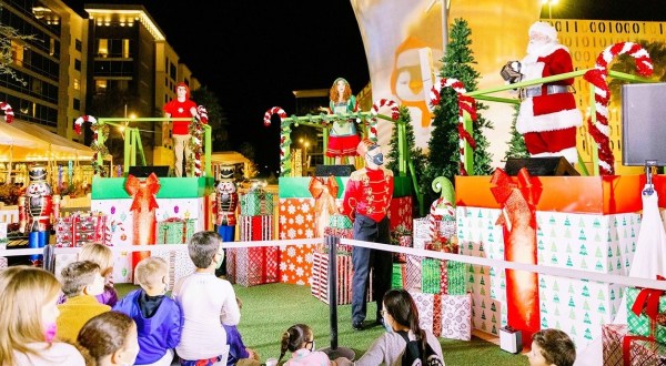 The Oh, What Fun! Holiday Festival In Florida That’s Straight Out Of A Hallmark Christmas Movie