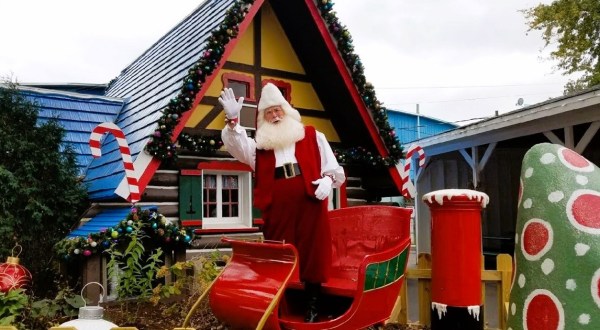 The Christmas Village In Illinois That Becomes Even More Magical Year After Year