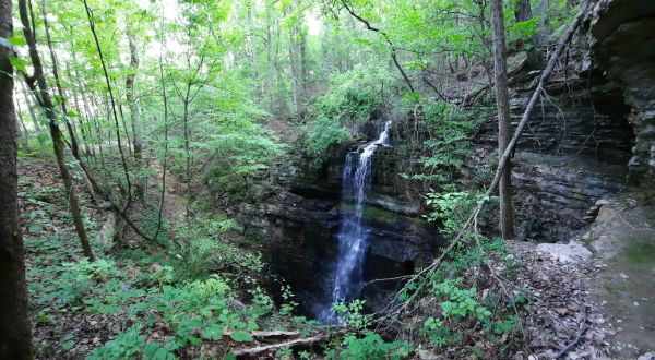 The Little-Known Waterfall In Alabama You Can Only Reach By Hiking This 2.8-Mile Trail