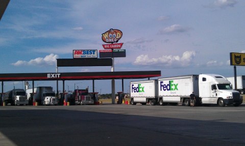 The Unsuspecting Oklahoma Truck Stop Where You Can Pull Over And Have An Amazing Meal