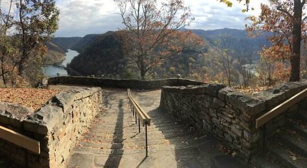Take A Hidden Path To A West Virginia Overlook That’s Like A Scene From An Old Stone Castle