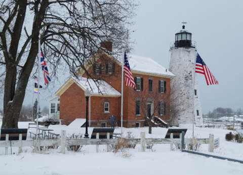 The One-Of-A-Kind Road Trip In New York With 6 Lighthouses Is Quite The Drive