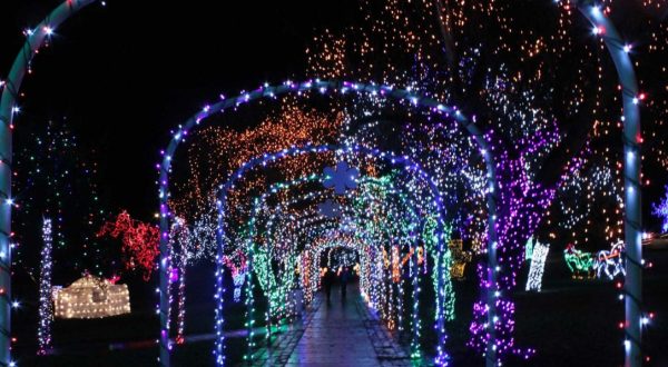 The Christmas Light Display In Idaho That’s Straight Out Of A Hallmark Christmas Movie
