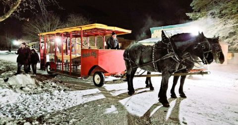 There Is An Entire Historic Christmas Village In Minnesota And It's Absolutely Delightful