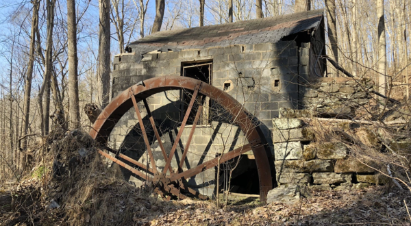 The Little-Known Abandoned House And Water Wheel In Maryland You Can Only Reach By Hiking This 4-Mile Trail