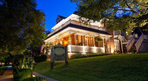 The Charming Bed And Breakfast In Small Town Missouri Is Worthy Of Your Bucket List