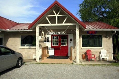 You'd Never Know Some Of The Best Steak In Missouri Is Hiding In Rural Pineville