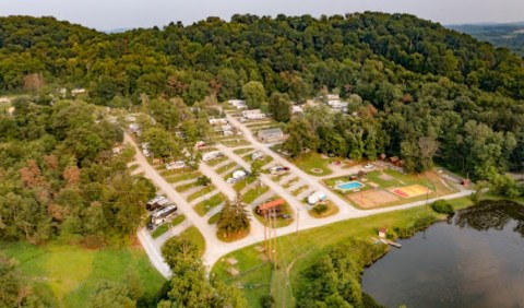 This Year-Round Campground Near Pittsburgh Is One Of America's Most Incredible Getaways