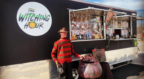 This Horror-Themed Food Truck In Arkansas Is Perfectly Macabre In All The Right Ways