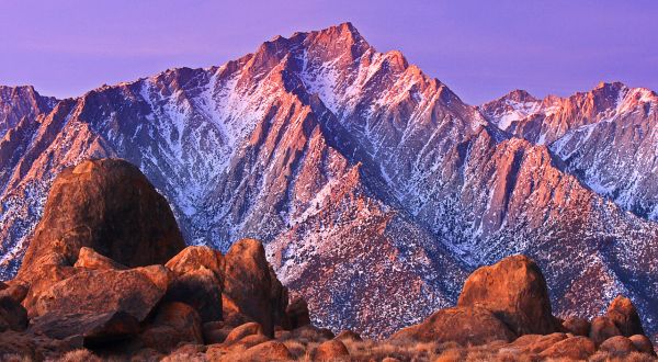 Spend The Day Exploring Dozens Of Unique Rock Formations In Southern California’s Alabama Hills