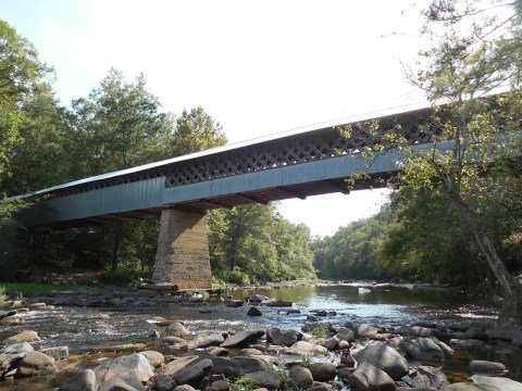 7 Undeniable Reasons To Visit The Oldest And Longest Covered Bridge In Alabama