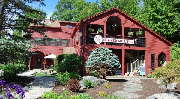 The Charming Bed And Breakfast In Small Town Massachusetts Worthy Of Your Bucket List