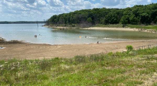 Clinton State Park Is A Scenic Outdoor Spot In Kansas That’s A Nature Lover’s Dream Come True
