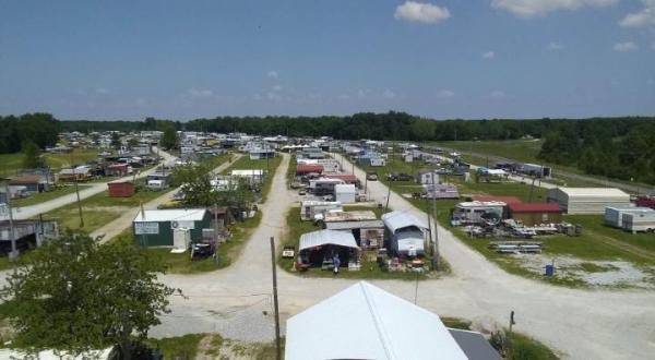 This Missouri Flea Market Covers 80 Acres With Hundreds Of Vendors On-Site