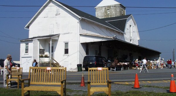 This Pennsylvania Flea Market Covers Several Acres With More Than 180 Vendors On-Site