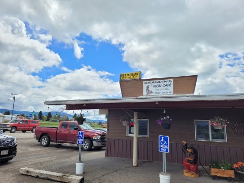 The Most Delicious Montana Road Trip Takes You To 5 Hole-In-The-Wall Restaurants