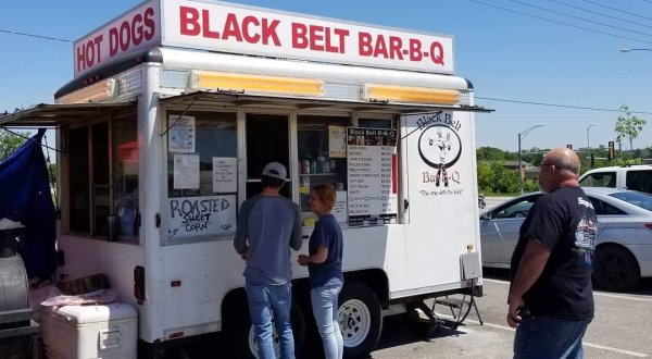 The Best BBQ In The Midwest Can Be Found At This Unassuming Food Truck In Kansas