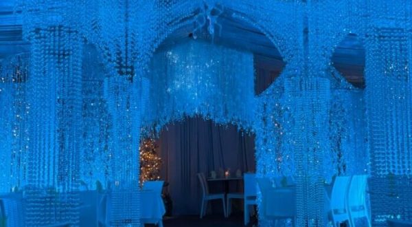 There’s A Frozen-Inspired Dining Room In Connecticut, And It’s Enchanting