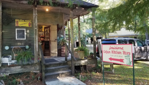 This Small Stretch Of Shops In Louisiana Offers The Perfect Way To Spend An Afternoon