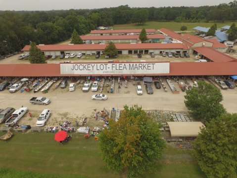 This Louisiana Flea Market Covers Several Acres With Over 500 Merchants On-Site