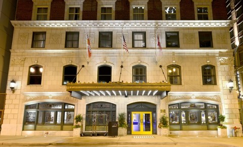 The Most Famous Hotel In Missouri Is Also One Of The Most Historic Places You'll Ever Sleep