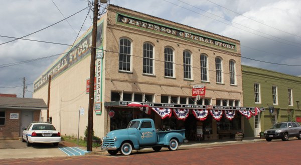 There Are Nearly 100 Must-See Historic Landmarks In The Charming Town Of Jefferson, Texas