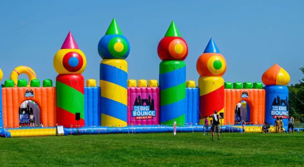 The Largest Bounce House In The World Is Making Its Illinois Return And It’s Better Than Ever