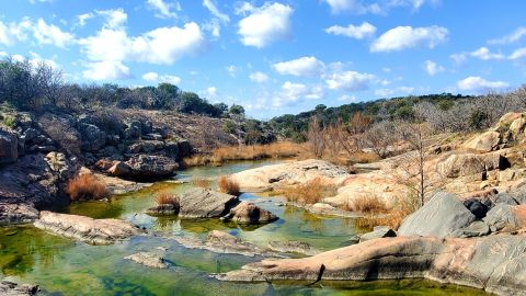 The Hike To Texas's Pretty Little Inks Lake Is Short And Sweet