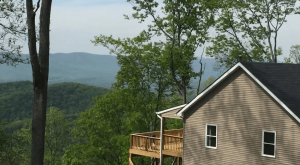 Sleep Perched Above The Shenandoah Valley At The Overlook Cabin In Virginia