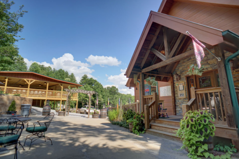 This Winter, Soak Your Stress Away In The Cabins Of Georgia's Paradise Hills Winery Resort
