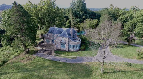 You Can Rent An Entire Castle In Virginia, Cedar Creek Wayside Castle, For Less Than $400 A Night